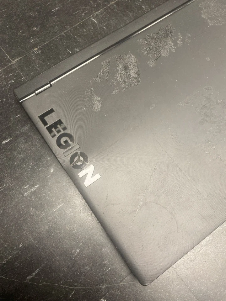 Lenovo Legion Y530 15.6" i7 CPU 16GB 1TB (EZ5001781) Foto 2 de 4