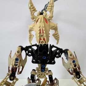 LEGO BIONICLE Strakk 8982 Vorox 8983 LOT OF 2