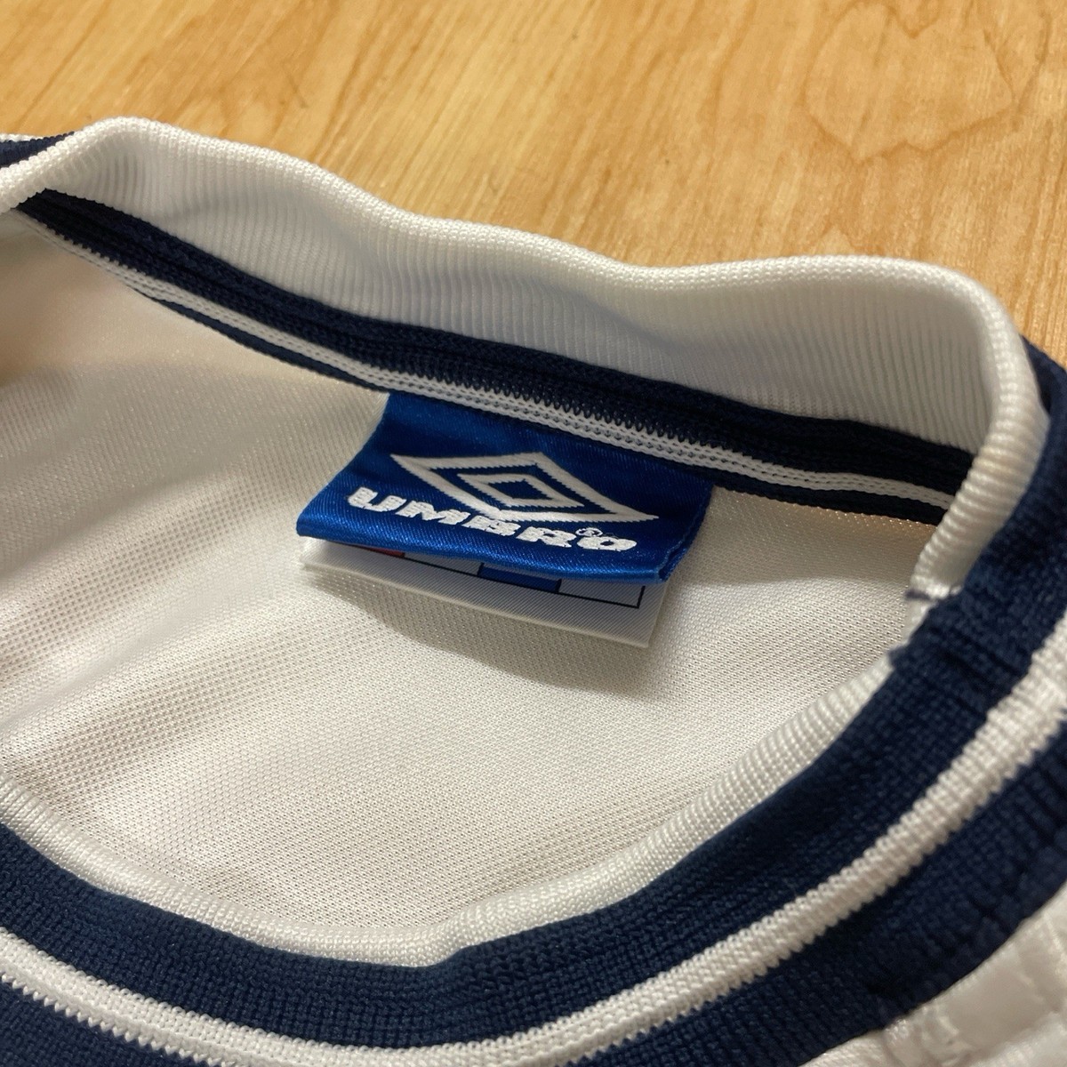 Vintage Umbro England 1999/2000 Home Kit World Cup Soccer Jersey