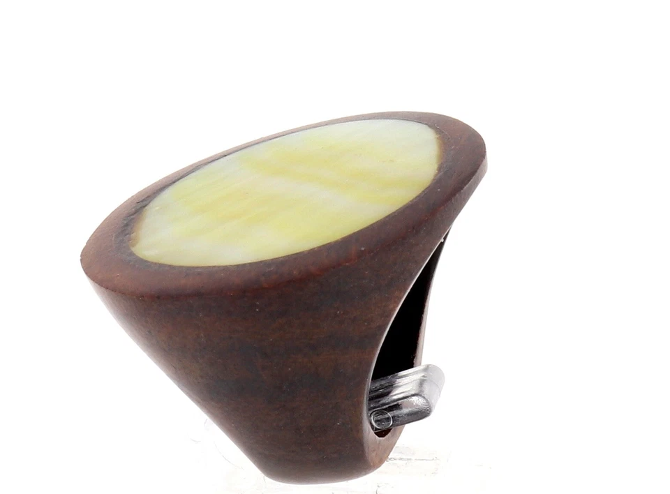 Holzring aus Suar Holz mit Gelber Perlmutt Dunkel Braun #008 - Bild 4 von 4