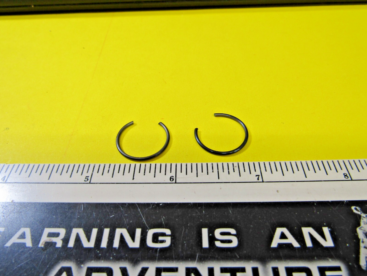 C YAMAHA FZR6R FZ6 YFZ350 IT175 NOS OEM PISTON PIN CIRCLIP 93450