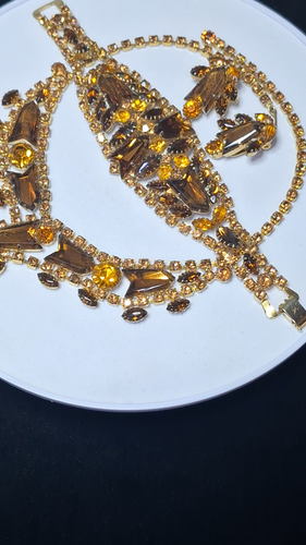 VTG Topaz Arrow Rhinestones Bib Necklace Bracelet Earrings Set High End RARE! - Video 1 of 1