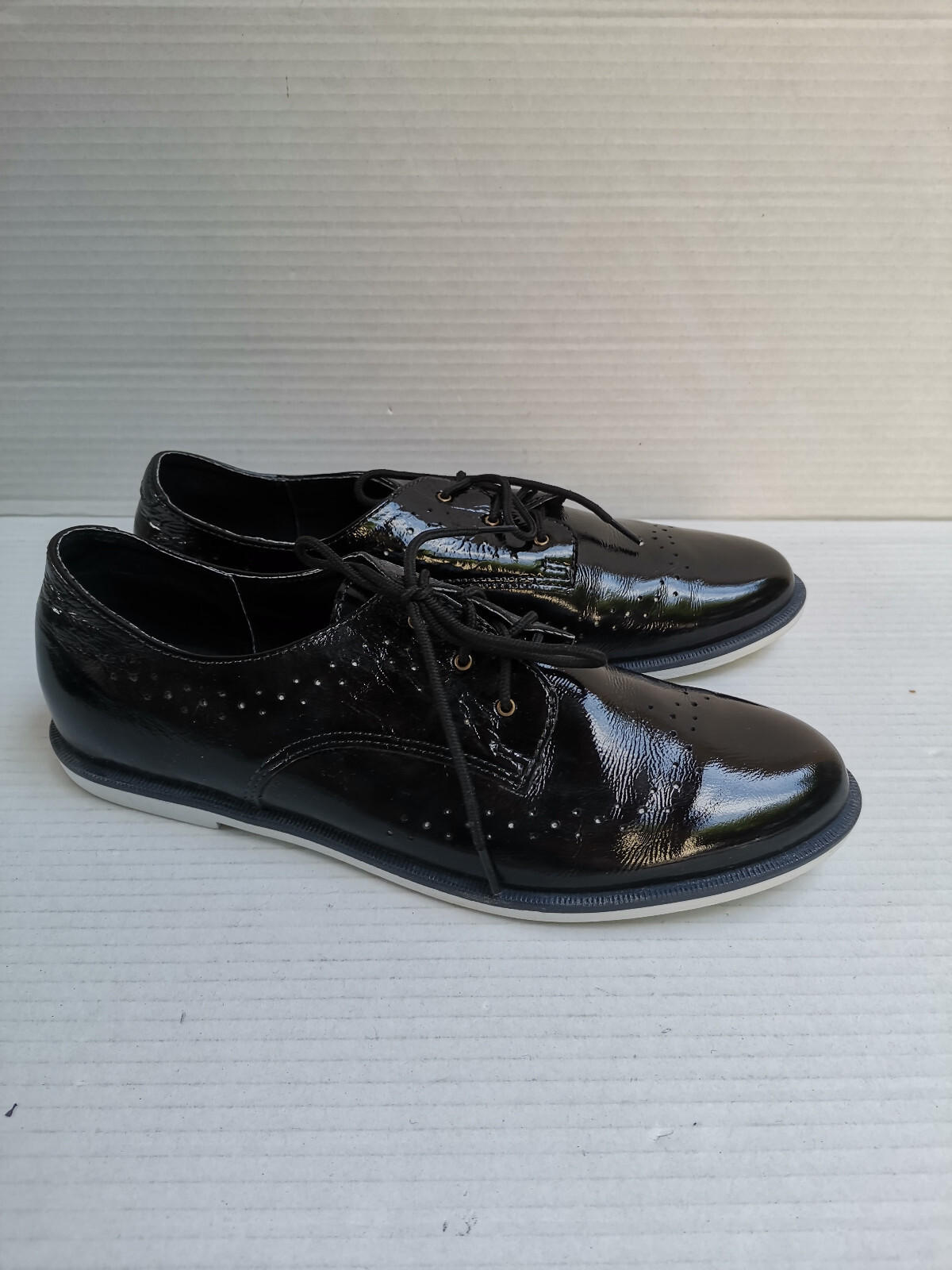 SAOLA Scarpe Oxford nere scuola vera pelle verniciata ragazza donna UK 6 EU 40 suola bianca