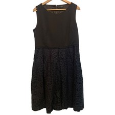 Tahari Women's Sleeveless Fit & Flare Black Dress Eyelet Lace Skirt Sz Large