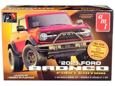 AMT AMT1343M 1/25 Skill 2 Model Kit 2021 Ford Bronco First Edition