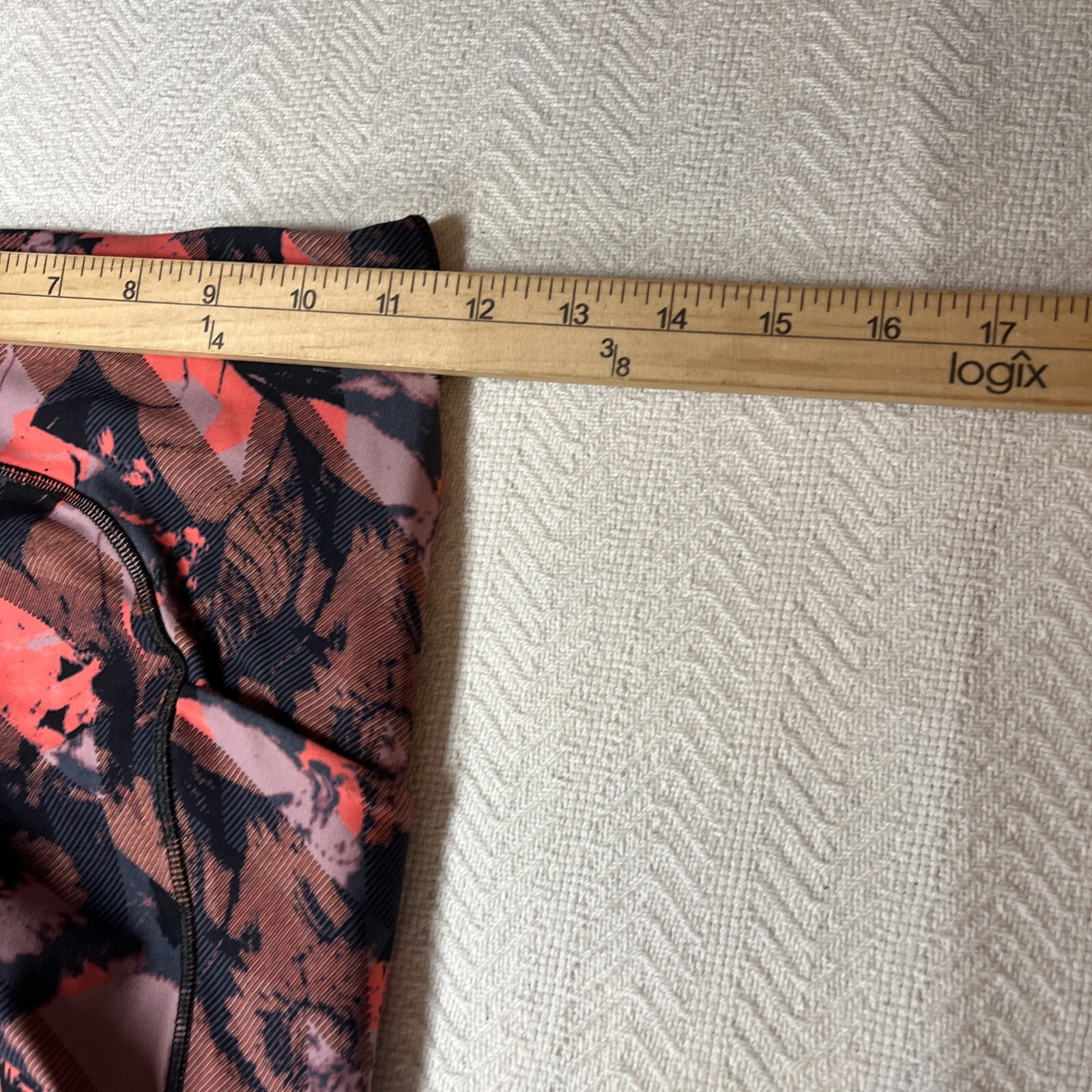 Lululemon Capri Leggings Yoga Pant Z4 Womens 2 Black Orange Workout 23