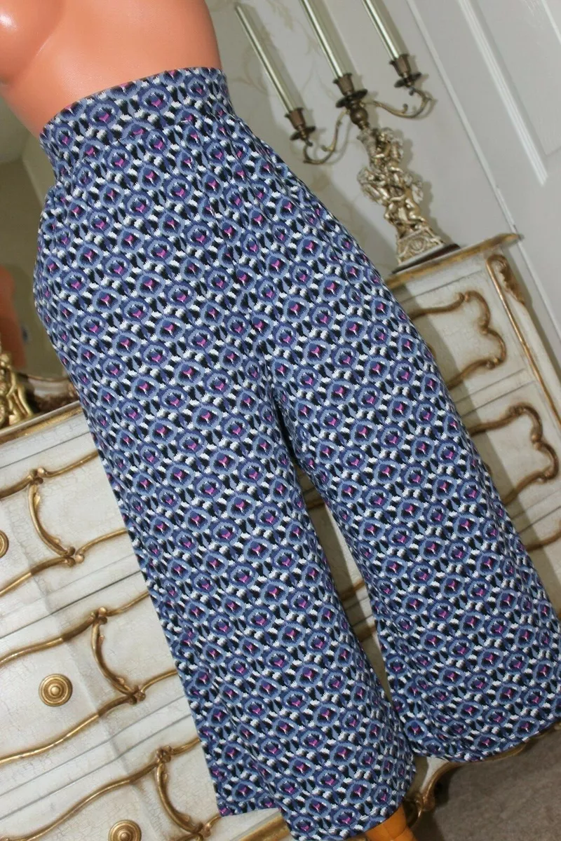 Straight leg trousers with elasticated waist in printed viscose van Laack #41 Straight leg trousers with elasticated waist in printed viscose van Laack