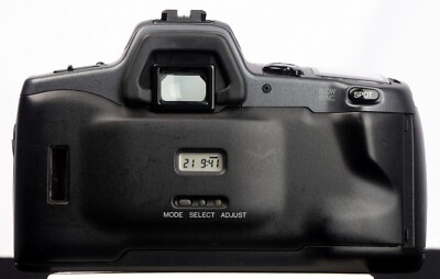 Minolta Alpha 303si Super 35mm Film AF SLR + AF 35-70/3.5
