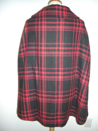 **OMG**SUPER LINDA**Mujer*NUEVA CON ETIQUETAS** CAPA A CUADROS ROJA Y NEGRA DE JOH**ÚNICA**TALLA LG! - Imagen 4 de 5