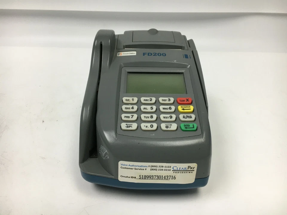 First Data FD-200 Credit Card Terminal  - Image 2 of 4