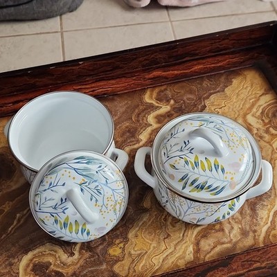 Crofton 1qt Ceramic Round Casserole Dish with Lid, Floral Design, White Blue