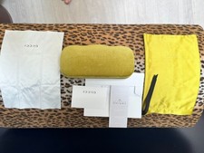 Gucci Green Velvet Eyeglasses/Sunglasses Case New with Pouch, Cleaning Cloth