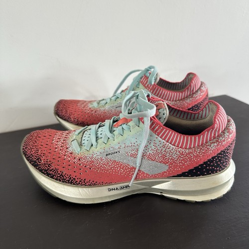 Brooks Levitate 2 Chaussures Femme Taille 7 Rouge Tricot Course Marche Baskets Gym - Photo 3/10
