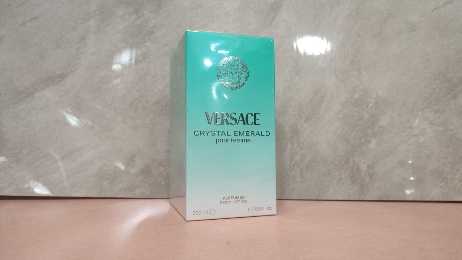 Versace Donna Verde Crystal Emerald Pour Femme - Lozione Corpo Profumata 200 Ml - Immagine 3