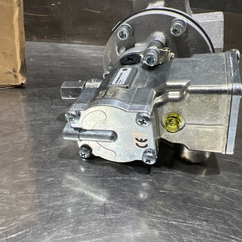 Parker N3757904549 Solenoid Operated Poppet Valve: 3/2, 24VDC Nos Surplus - Picture 8 of 9
