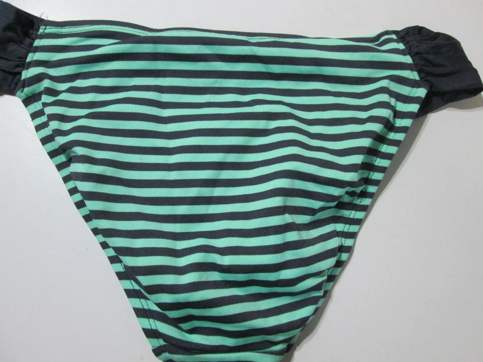 NUEVO CON ETIQUETAS Mossimo Mujer Talla S Bikini Parte Inferior Negro/Como Nuevo Rayas Acanalado Lateral Ropa de Playa Foto 2 de 4