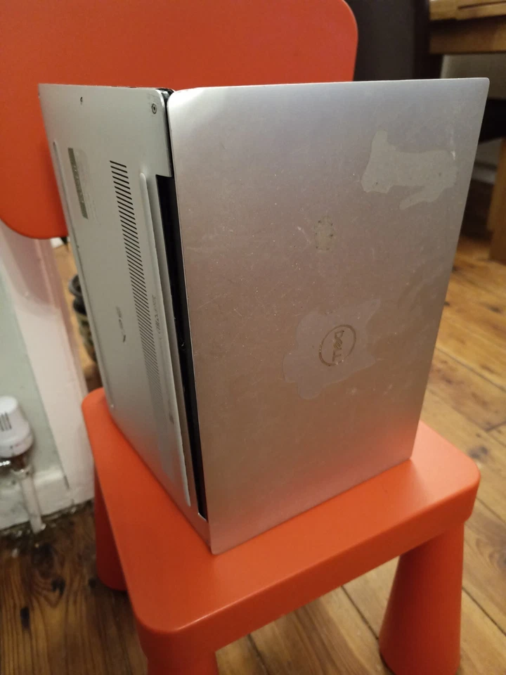 Dell XPS 13 9370, i7 8550U, 8GB RAM, 256GB HDD, Linux - Image 3 of 3