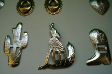 Concho Set-20 verschiedene Schlitzgrößen Deko-Herz/Oval/Rund/Stiefel/Kaktus/Wolf