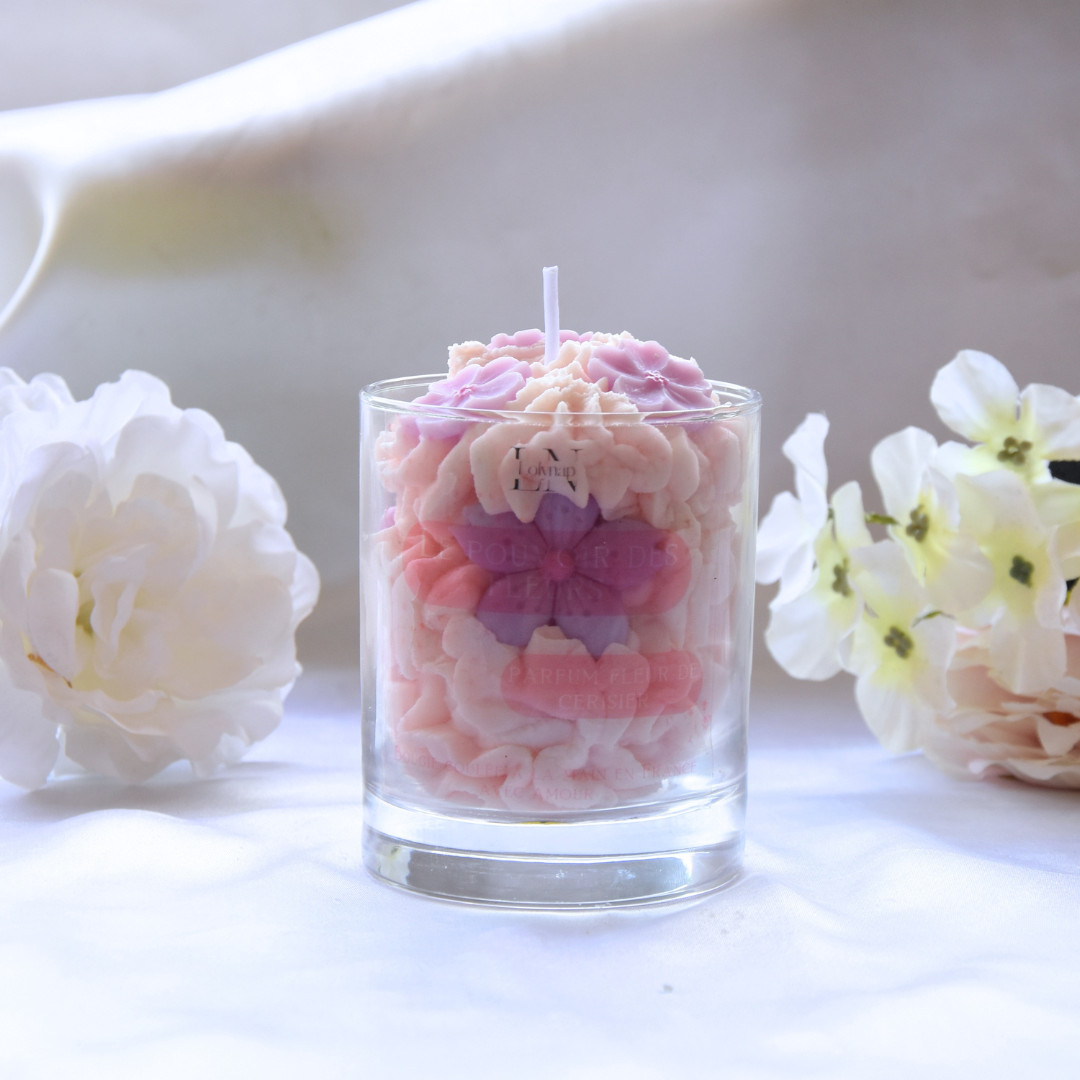 Bougie fleur de cerisier artisanale coulée main en France en cire végétale 180g