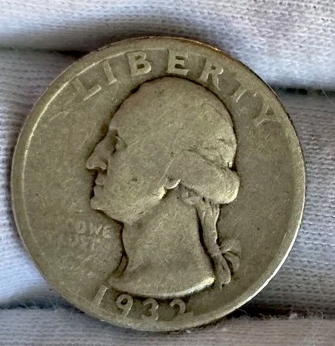 C70. 1932 D WASHINGTON Quarter Dollar Coin Twenty Five Cents 1932D VG  Key Date