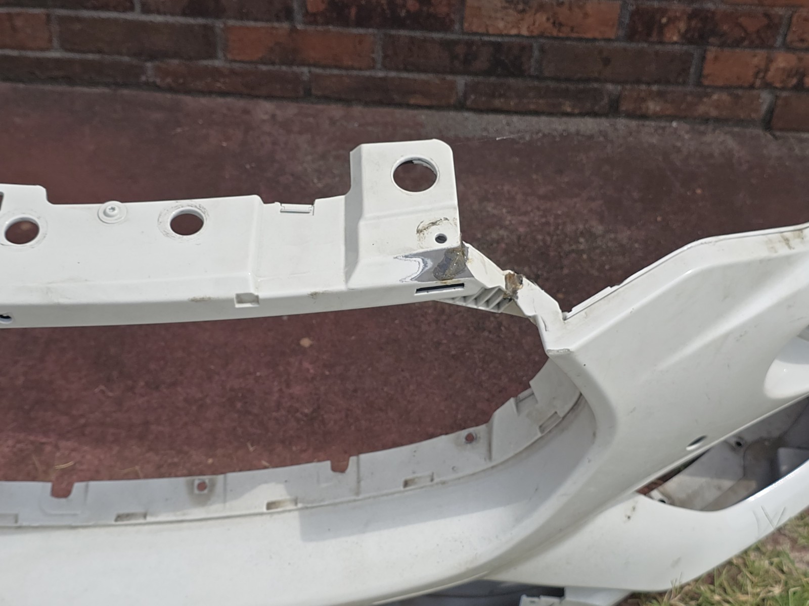 Maserati Levante GT Hybrid 2021-2024 Front Bumpers Set