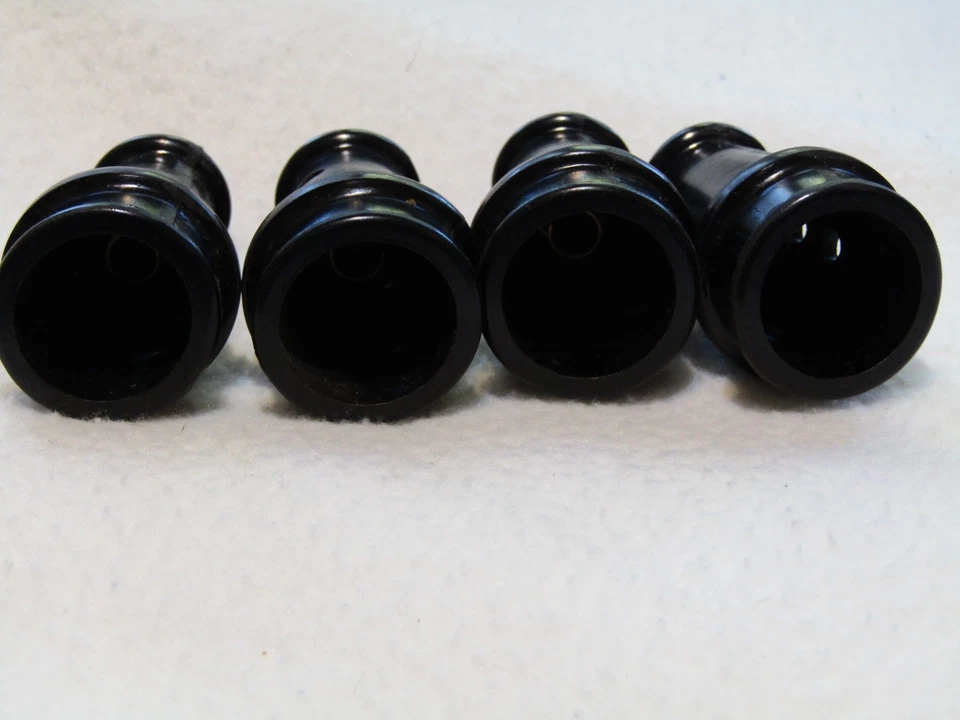 VINTAGE LAND ROVER SERIES 1 LUCAS ORIGINAL SPARK PLUG CAPS SET OF 4 - Image 4 of 4