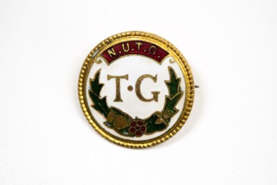 VINTAGE N.U.T.G TOWNSWOMEN'S GUILD ENAMEL PIN BADGE MAKER FATTORINI.