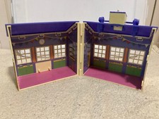 Peppa Pig School House Playset Toy - No figures Included - Very Good Condition