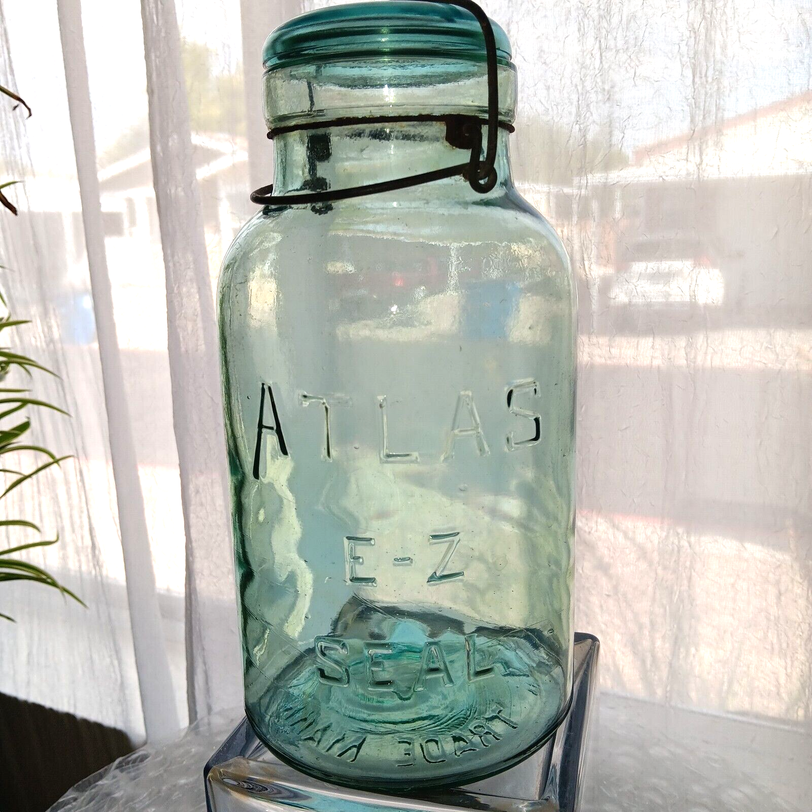 ATLAS E - Z SEAL large 58oz aqua fruit jar glass lid wire bail