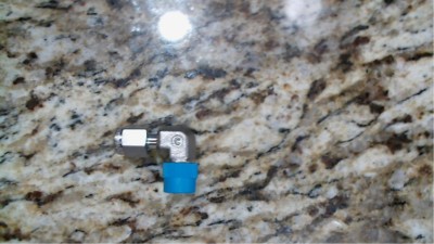 SWAGELOK SS-200-2-2, 1/8, 1/8 MNPT ELBOW- FREE SHIPPING