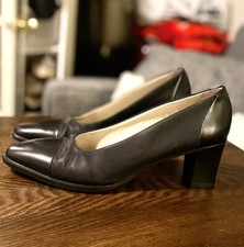 Vintage Joan Helpern Signature Black Pumps. Made In Italy. 8N. Beautiful Cond