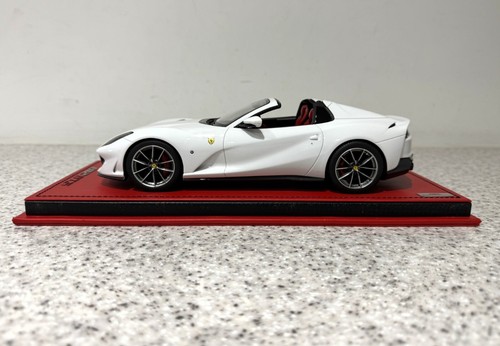 MR COLLECTION MODELS 1/18 SCALE FERRARI 812 GTS - LIMITED EDITION ONLY 49!! - Picture 5 of 17