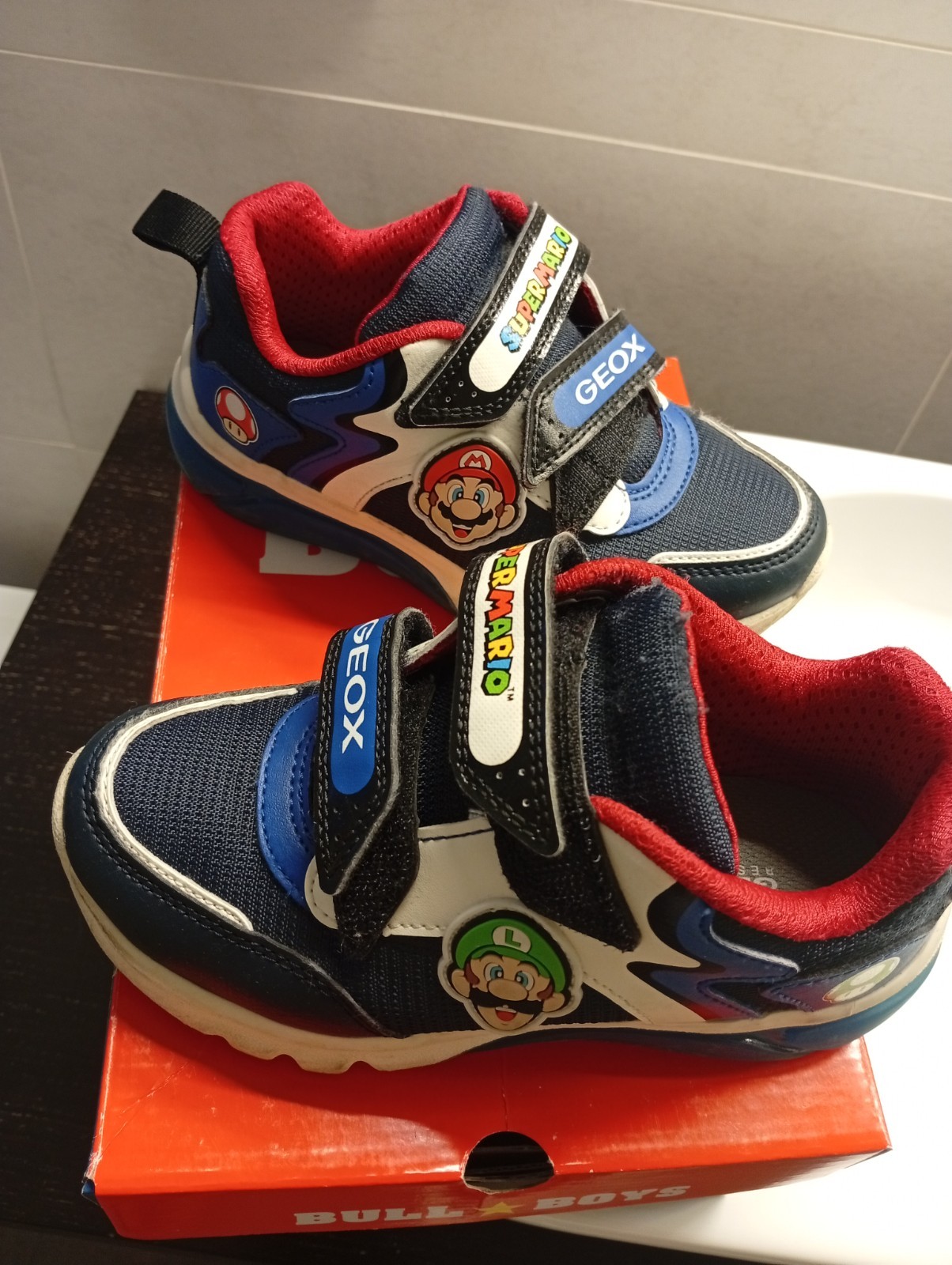 Scarpe Bimbo Geox illuminate supermario