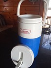 Vintage Coleman 1/2 Gallon Thermos w/ Handle Blue USA Made. Straw Spout — photo 2