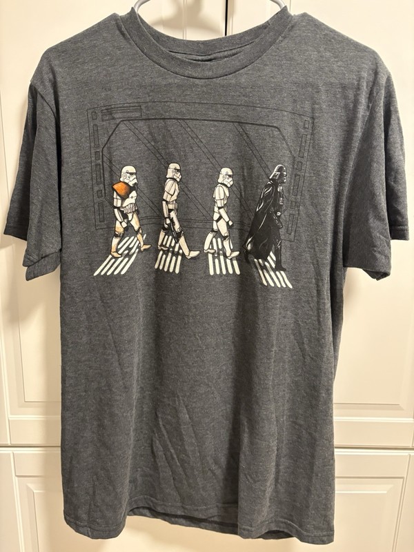 Star Wars Size M Mad Engine Stormtrooper Darth Vader Beatles Abbey Road T-shirt