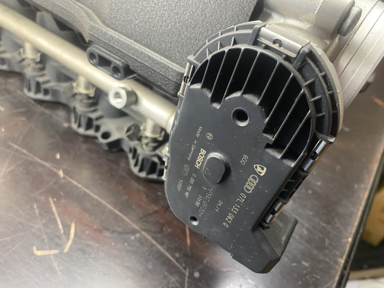 Lamborghini Huracan Intake Manifold Black 07l133185AC