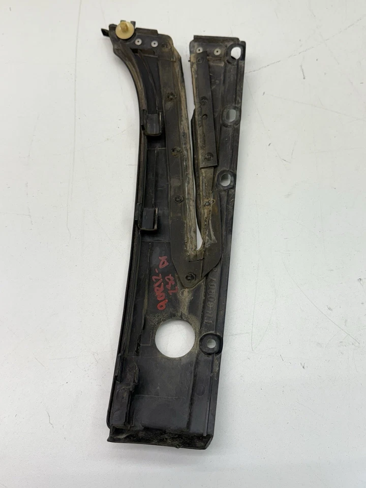 Nissan 300ZX Z32 1990-1996 2+2 conductor puerta lateral izquierda exterior pilar B moldura OEM Foto 4 de 4