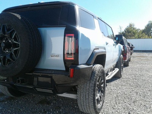 HUMMER EV 2025 Driver Tail Light 451631 - Picture 7 of 10