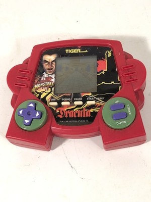 Vintage 1998 Tiger Electronics Universal Studios Monsters Dracula Handheld Game