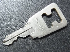 Honda car key H7890 old model, used, scratches, no key code, for parts rrb