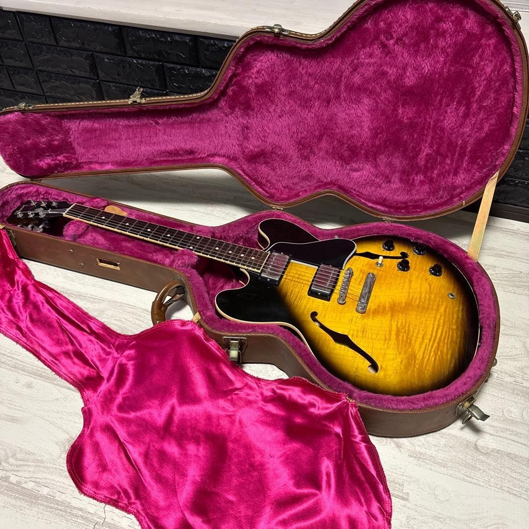 Gibson ES-335 DOT Semi-Hollow Electric Guitar Vintage Burst Used