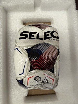 NEW!! SELECT numero 10 V25 NFHS Soccer ball - Size 5 (MSRP IS $70 A BALL!!!!)