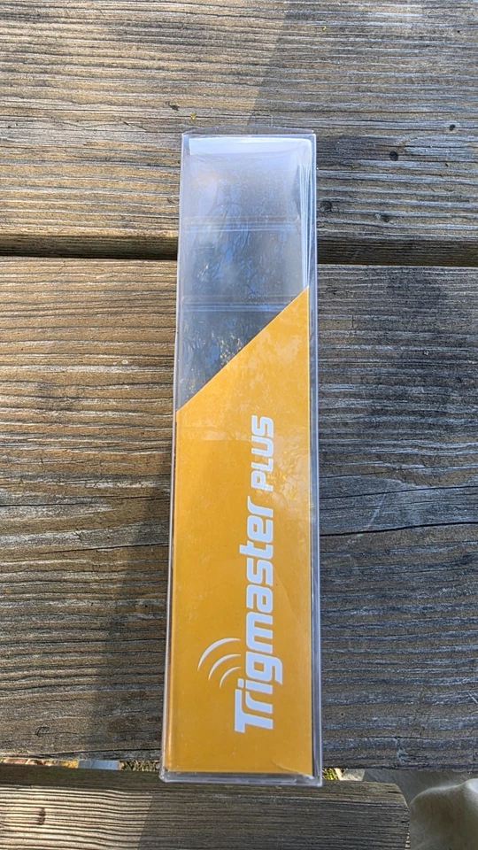 aputure Trigmaster Plus Smart Sensing Transceiver Wireless Remote Control Cannon - Image 4 of 4