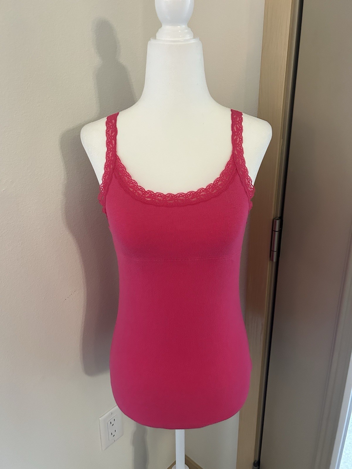 VTG Hot Pink Lace Cami Tank Top Y2K Coquette Feminine