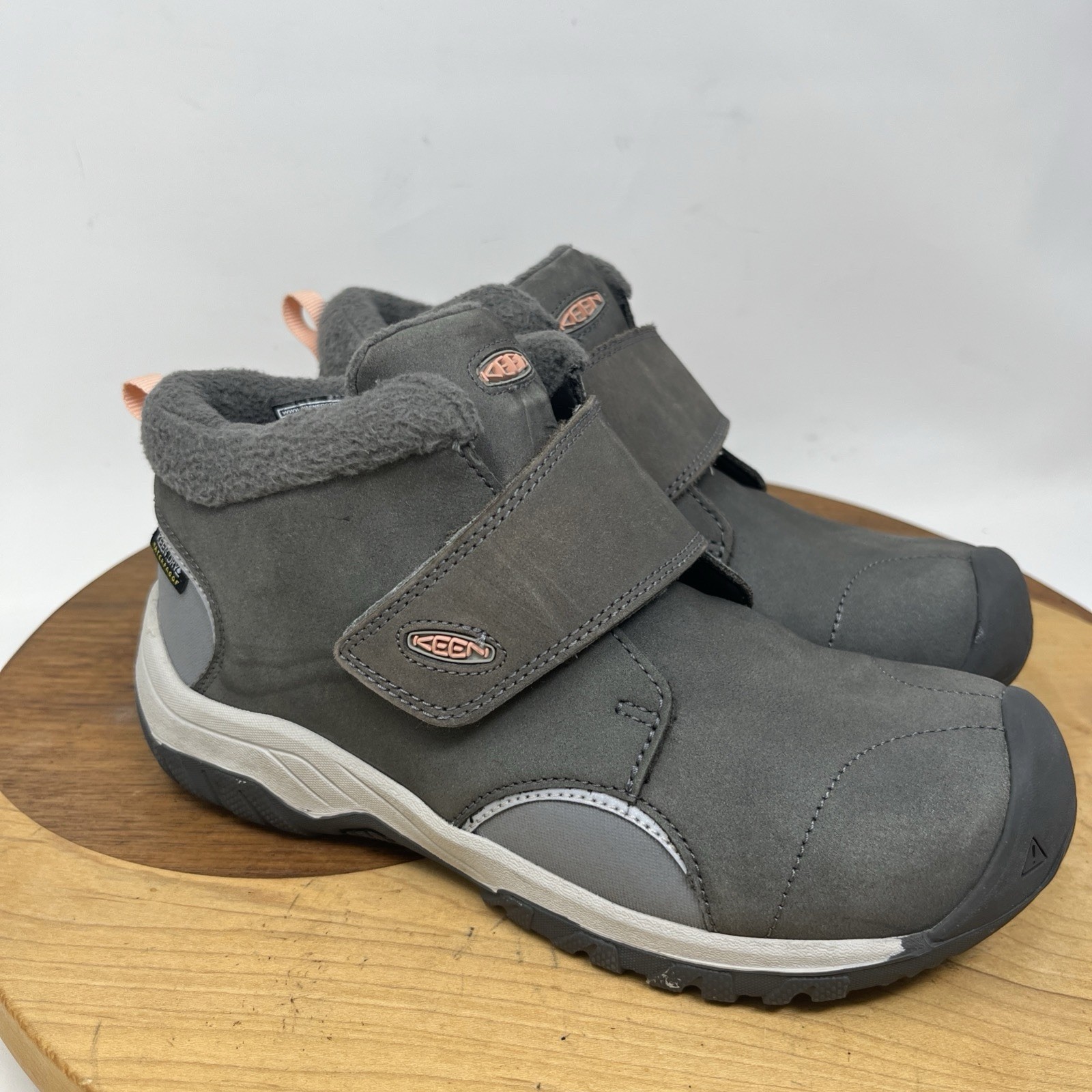 Stivali da neve Keen Girls Keen Kootenay III 1023803 grigi punta tonda metà gioventù taglia 2