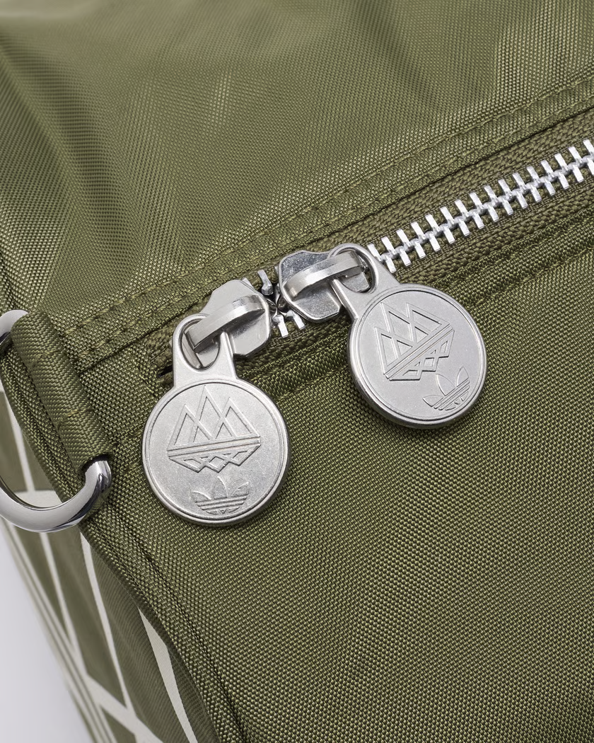 adidas SPZL Spezial Originals Duffle Trefoil Retro Logo Green