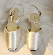 Colorful Creations White Satin Flower Girl Shoes Size 13B Girls