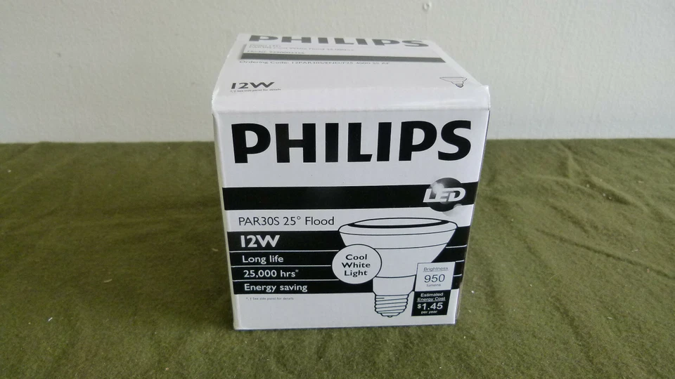 Philips Lighting 12PAR30S/END/F25-4000-SS-AF LED Lamp, PAR30, 12W, Cool White - Image 2 of 4