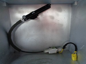 VW Touareg 7L 5.0 V10 Gurtversteller vorne rechts Valeo 404841