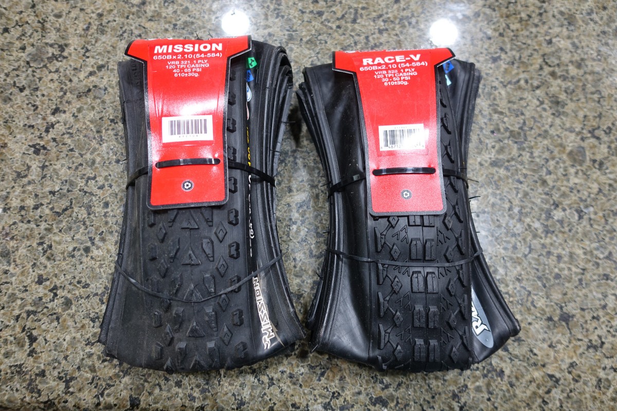 Pneumatico MTB Vee Rubber Mission 650B X 2.25 Pieghevole, Nuovo, Prezzo Speciale